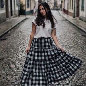 Elegant Checkered Maxi Skirt